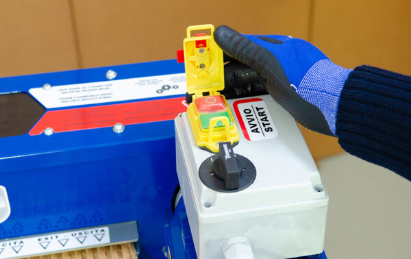 Hyper Shredder 400 Smart – Industriell kartongstrimlare med uppgraderad motor